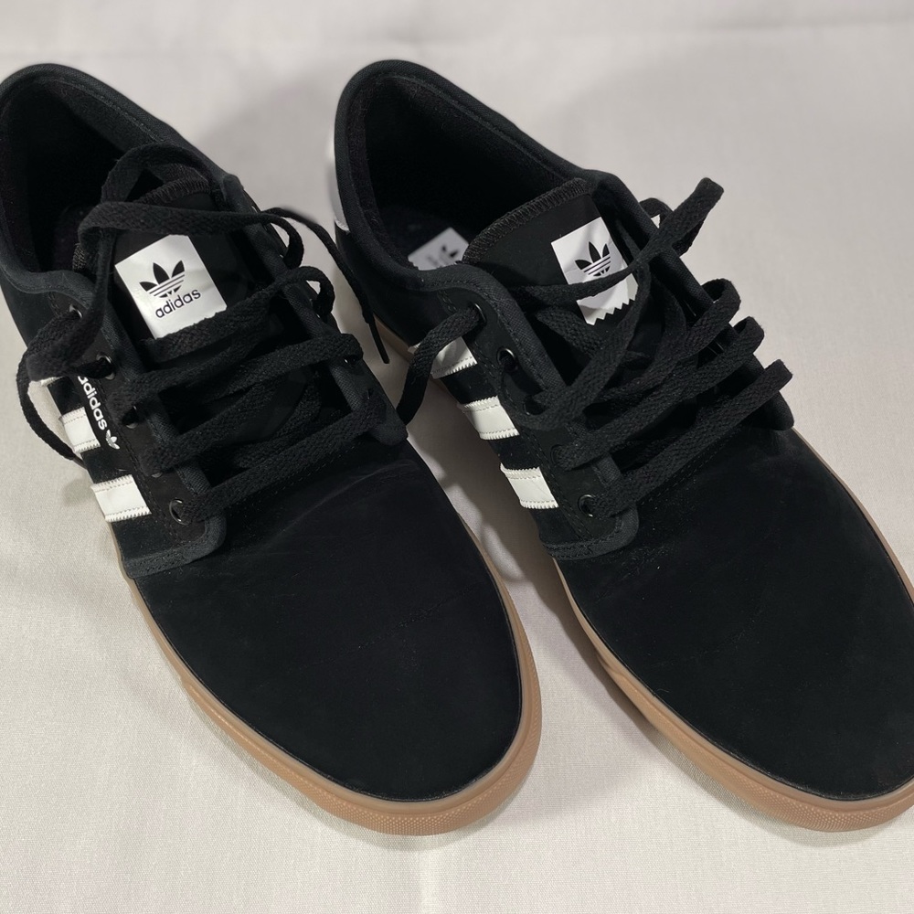 Adidas Seeley skateboarding shoes